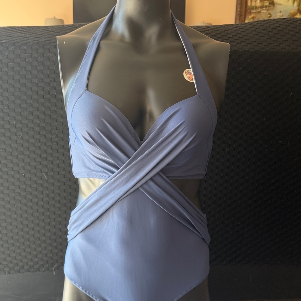 Cupshe cutout swimsuit sz large